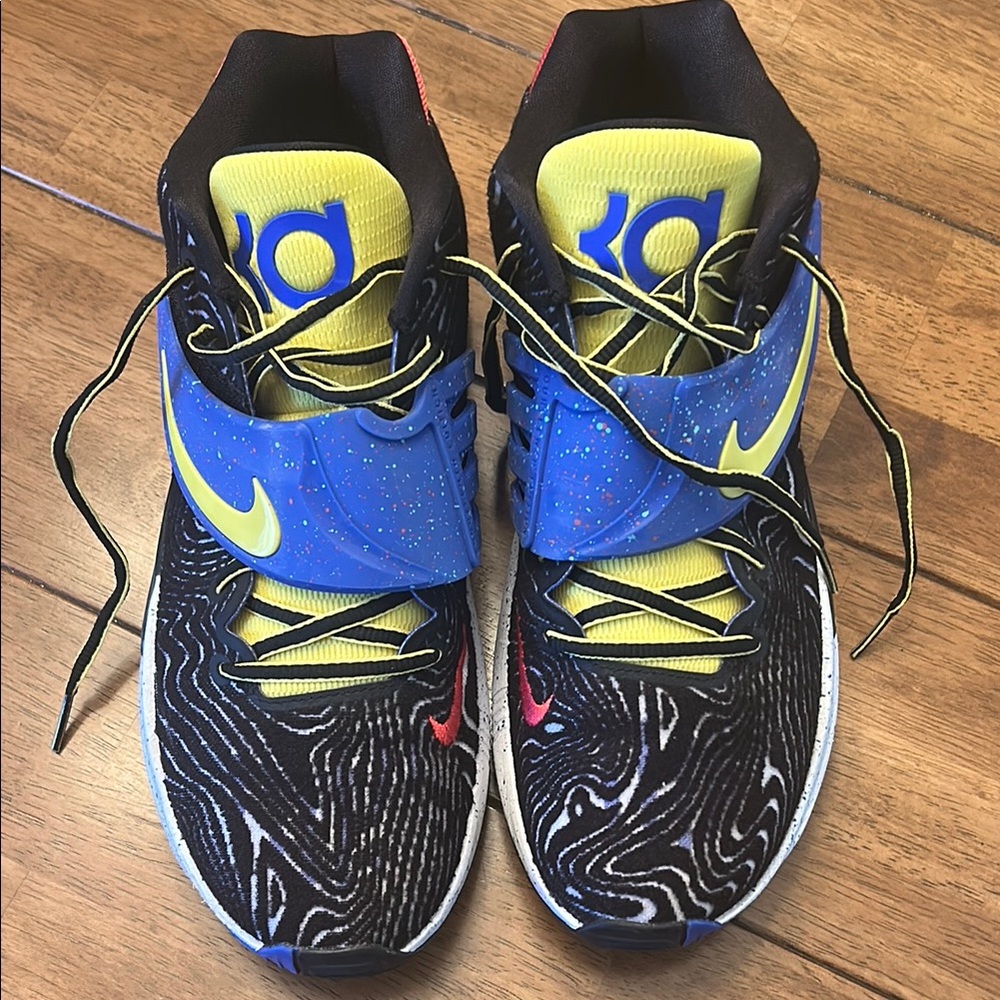 Nike KD Multicolor Basketball Shoes Size 9.5